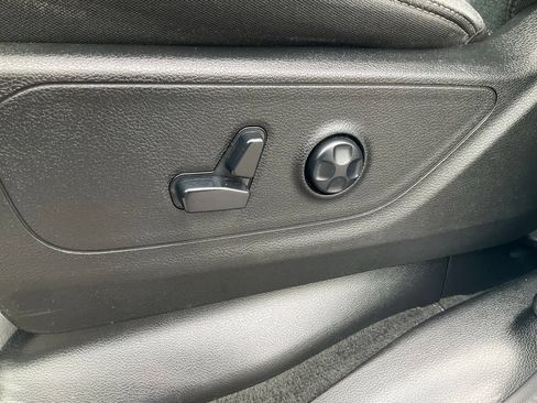 Used 2020 RAM 1500 Big Horn AWD/4WD image 17