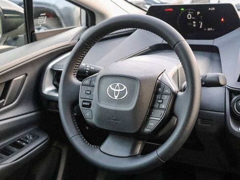 New 2026 Toyota Prius LE image 18