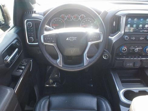 Certified 2022 Chevrolet Silverado 1500 RST image 5