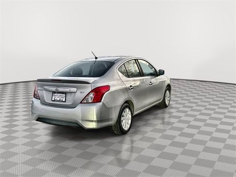Used 2017 Nissan Versa SV image 8