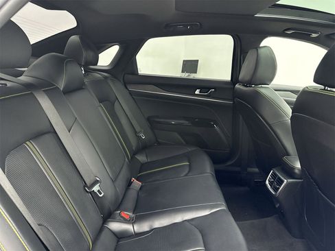 Used 2025 Kia K5 GT image 36