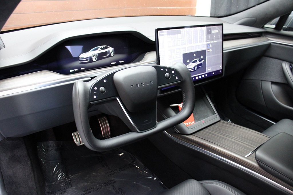 Used 2023 Tesla Model S AWD/4WD image 23