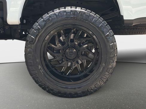 Used 2024 Ford F250 Platinum AWD/4WD image 14