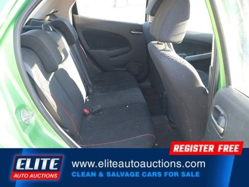 Used 2012 MAZDA MAZDA2 Touring image 15