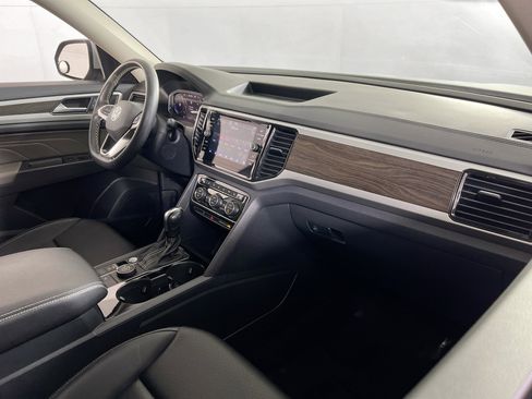 Used 2022 Volkswagen Atlas SE image 28