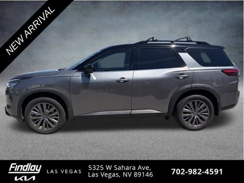Used 2024 Nissan Pathfinder SL w/ SL Premium Package AWD/4WD image 8