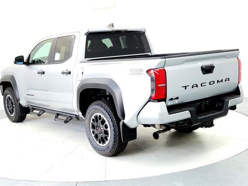 New 2025 Toyota Tacoma TRD Off-Road image 4
