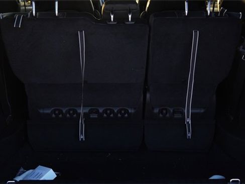 New 2026 Chrysler Pacifica Limited image 12