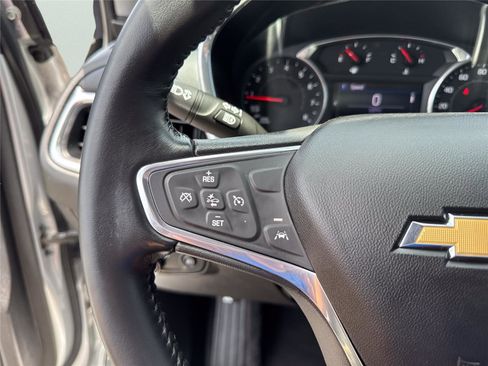 Used 2020 Chevrolet Equinox LT FWD image 21