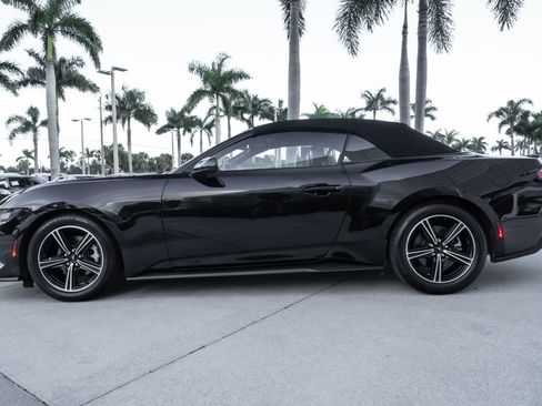 Used 2024 Ford Mustang Premium image 21