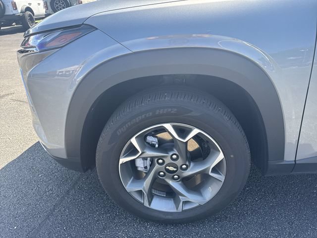 Used 2025 Chevrolet Trax LT w/ LT Convenience Package FWD image 20