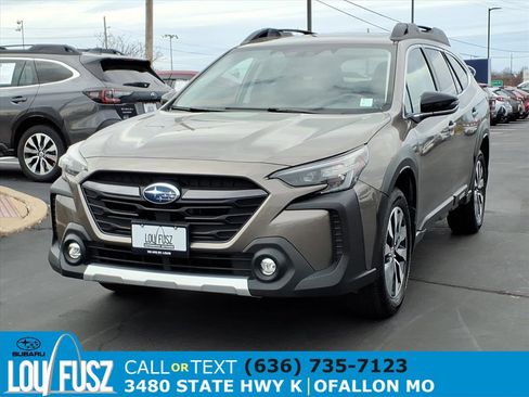 Used 2023 Subaru Outback Limited image 2