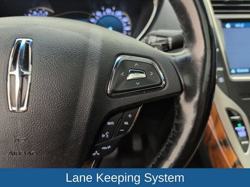 Used 2018 Lincoln MKX Reserve w/ Driver Assistance Package FWD image 36