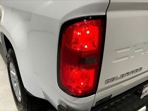 Used 2022 Chevrolet Colorado LT w/ Fleet Safety Package image 23