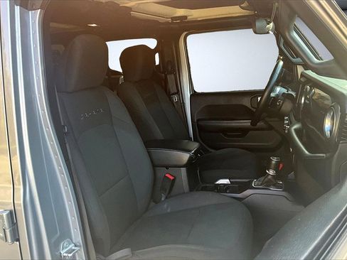 Used 2018 Jeep Wrangler Unlimited Sahara w/ Dual Top Group image 25