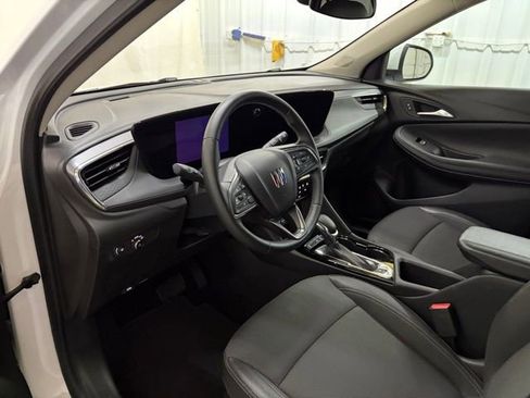 Used 2025 Buick Encore GX Preferred FWD image 40