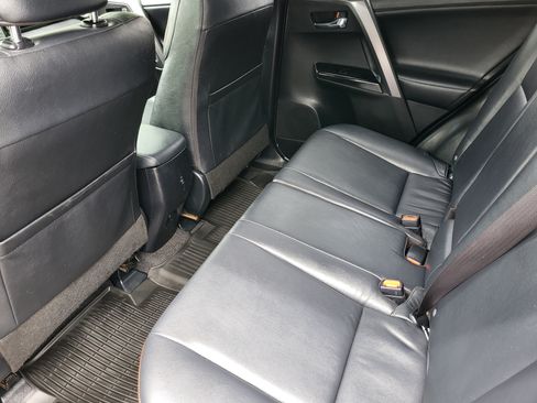 Used 2016 Toyota RAV4 SE AWD/4WD image 23