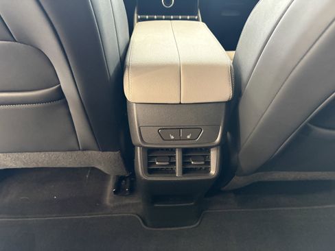 Used 2025 GMC Terrain Elevation w/ Elevation Premium Package AWD/4WD image 20