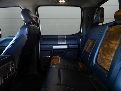 Used 2018 Ford F250 Lariat w/ Lariat Ultimate Package image 24