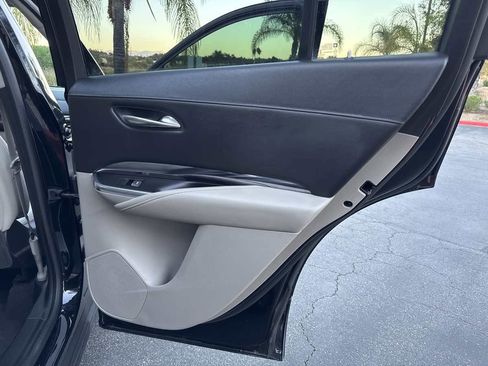 Used 2019 Cadillac XT4 Luxury image 33