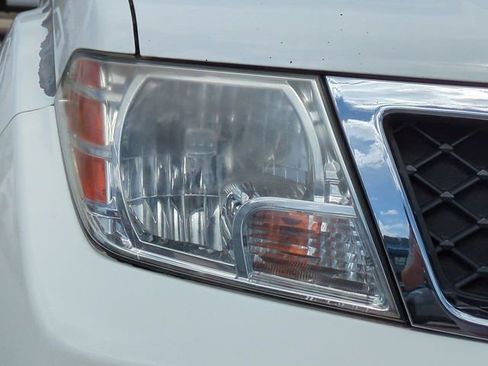 Used 2018 Nissan Frontier S image 10