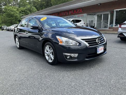 Used 2015 Nissan Altima 2.5 SL w/ Moonroof Package FWD image 3