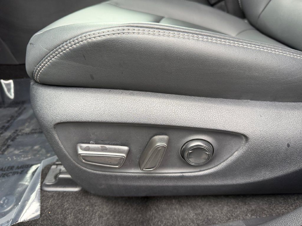 Used 2025 Toyota RAV4 XLE Premium AWD/4WD image 10