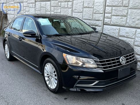 Used 2017 Volkswagen Passat 1.8T SE image 3