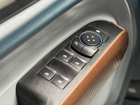 Certified 2024 Ford Maverick Lariat FWD image 24