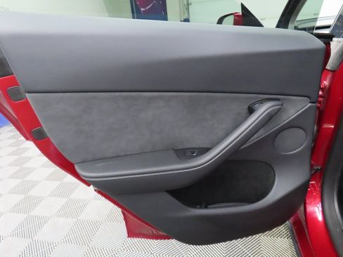 Used 2024 Tesla Model Y Long Range image 46