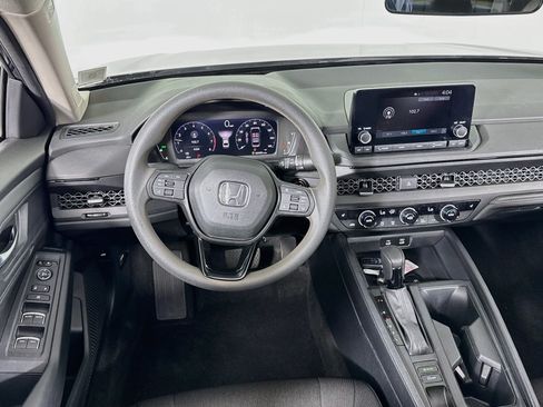 Used 2023 Honda Accord EX image 11