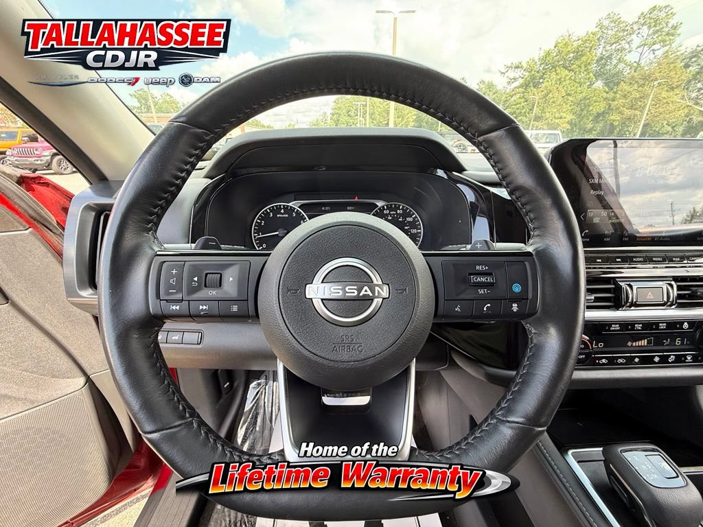 Used 2023 Nissan Pathfinder SL w/ Black Appearance Package AWD/4WD image 19