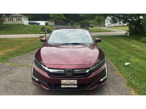 Used 2018 Honda Clarity Touring image 3