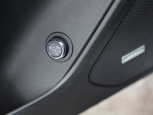 Used 2023 Chevrolet Blazer RS w/ Driver Confidence II Package image 43