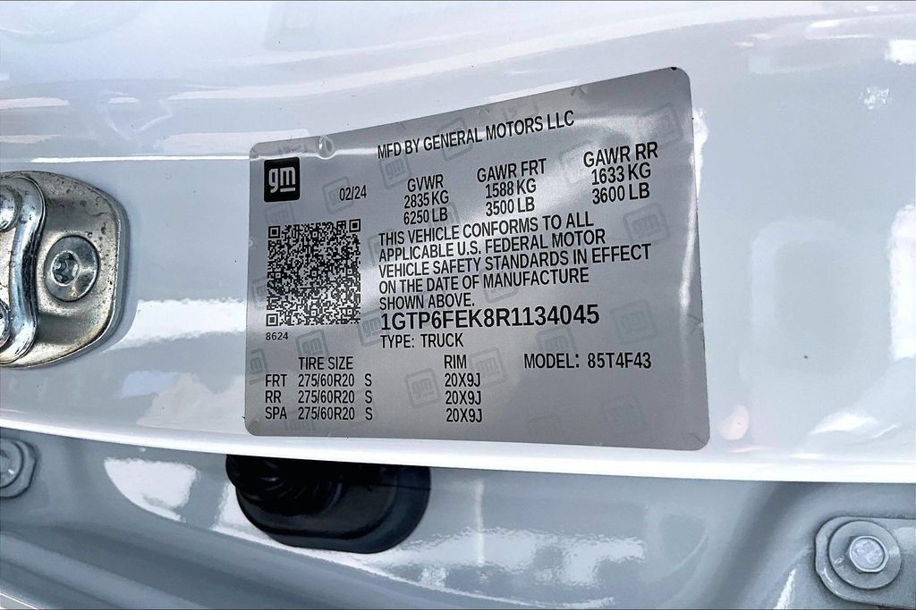Used 2024 GMC Canyon Denali AWD/4WD image 36