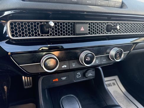 Used 2023 Honda Civic Sport image 26