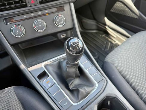 Used 2019 Volkswagen Jetta S w/ Driver Assistance Package FWD image 31