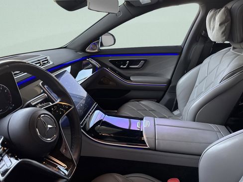 Certified 2022 Mercedes-Benz Maybach S 580 4MATIC image 42