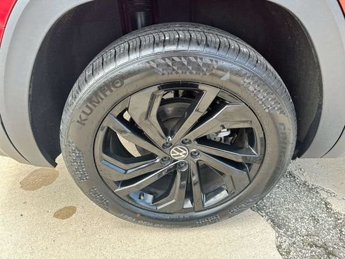 Used 2023 Volkswagen Atlas SE AWD/4WD image 48