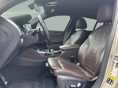 Used 2020 BMW X4 M40i w/ Premium Package image 17