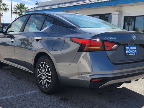 Used 2019 Nissan Altima 2.5 S FWD image 7