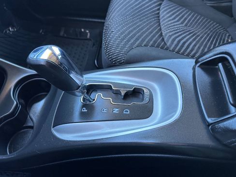 Used 2020 Dodge Journey SE w/ SE Popular Equipment Group FWD image 43