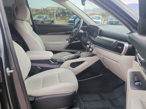 Used 2024 Kia Telluride S w/ S Sunroof Package image 34