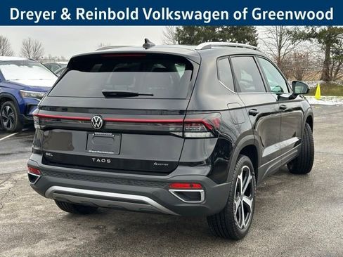 New 2026 Volkswagen Taos SEL image 7