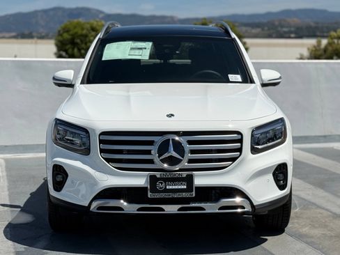 New 2026 Mercedes-Benz GLB 250 4MATIC image 5