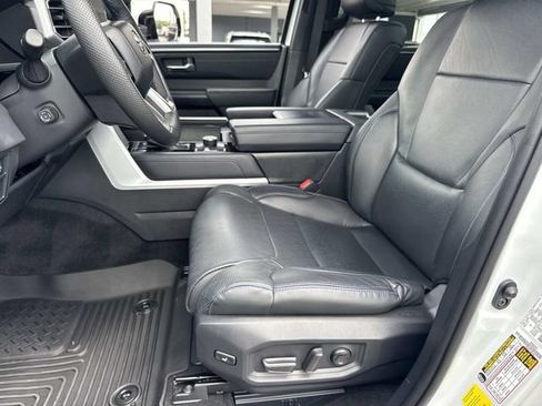 Used 2024 Toyota Tundra Platinum AWD/4WD image 18