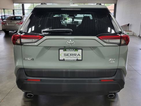 Used 2020 Toyota RAV4 XLE Premium AWD/4WD image 6