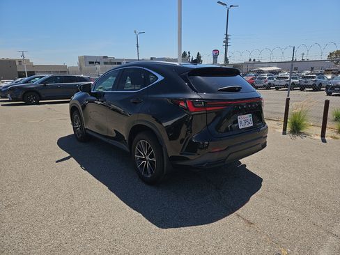 Used 2025 Lexus NX 250 FWD w/ Cold Area Package image 5