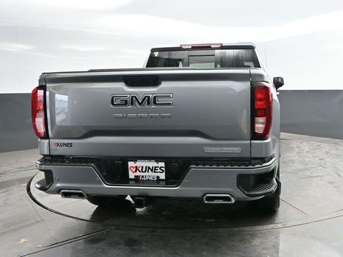 Used 2025 GMC Sierra 1500 Elevation w/ Elevation Premium Package image 9