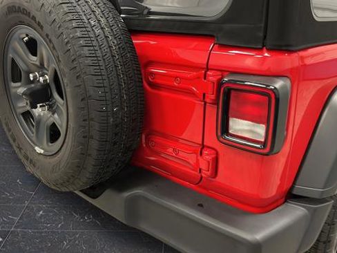Used 2024 Jeep Wrangler Sport AWD/4WD image 35